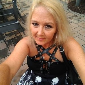 Meet your Posher, Pam